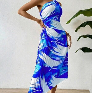 Tie Dye Asymmetrical Collar & Pleated Hem Dress
